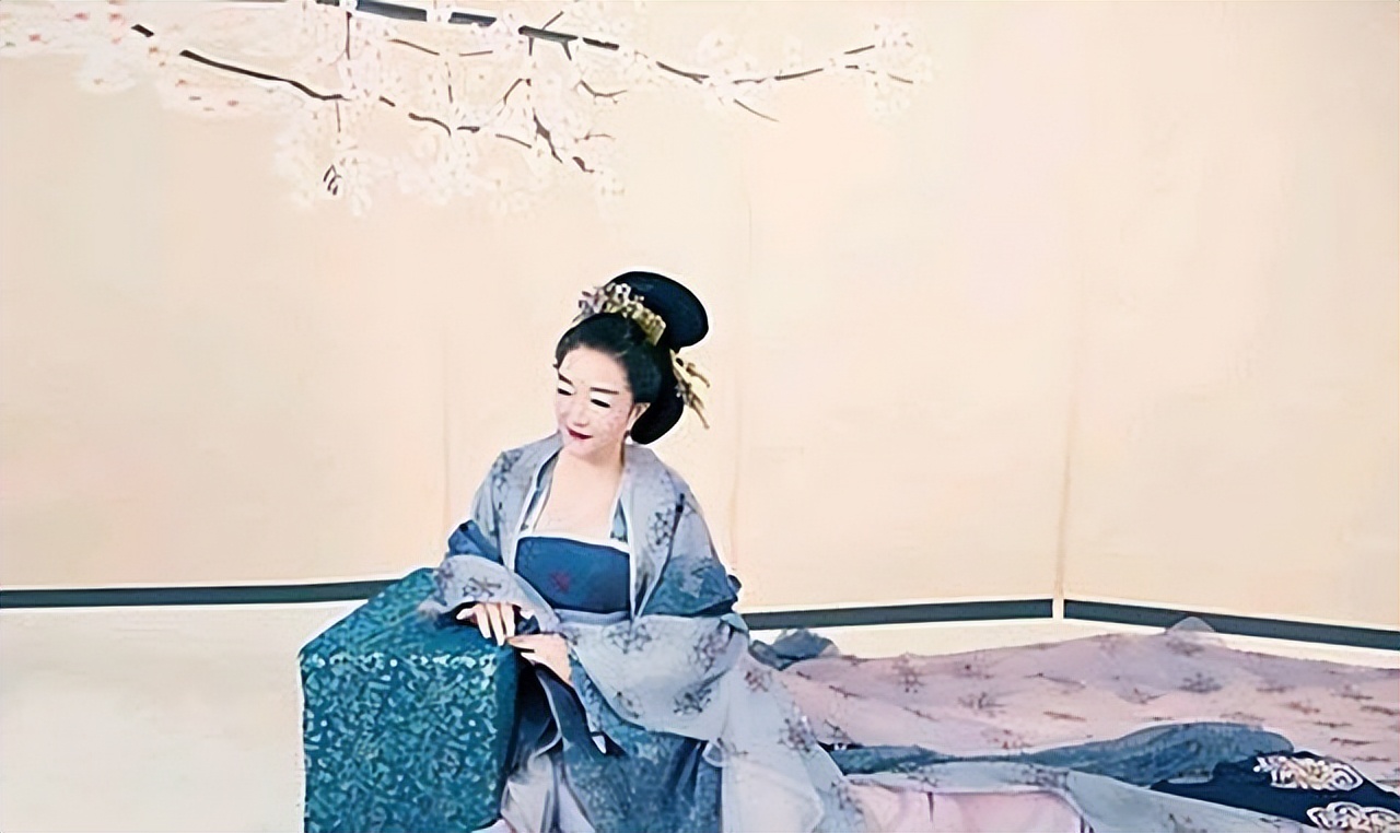 2007年，才女杨雨披露李清照的真面目：愿意追随李清照