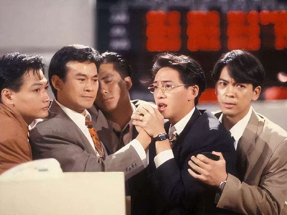 表面是艺人，实则只是“副业”？娱乐圈的尽头是玄学