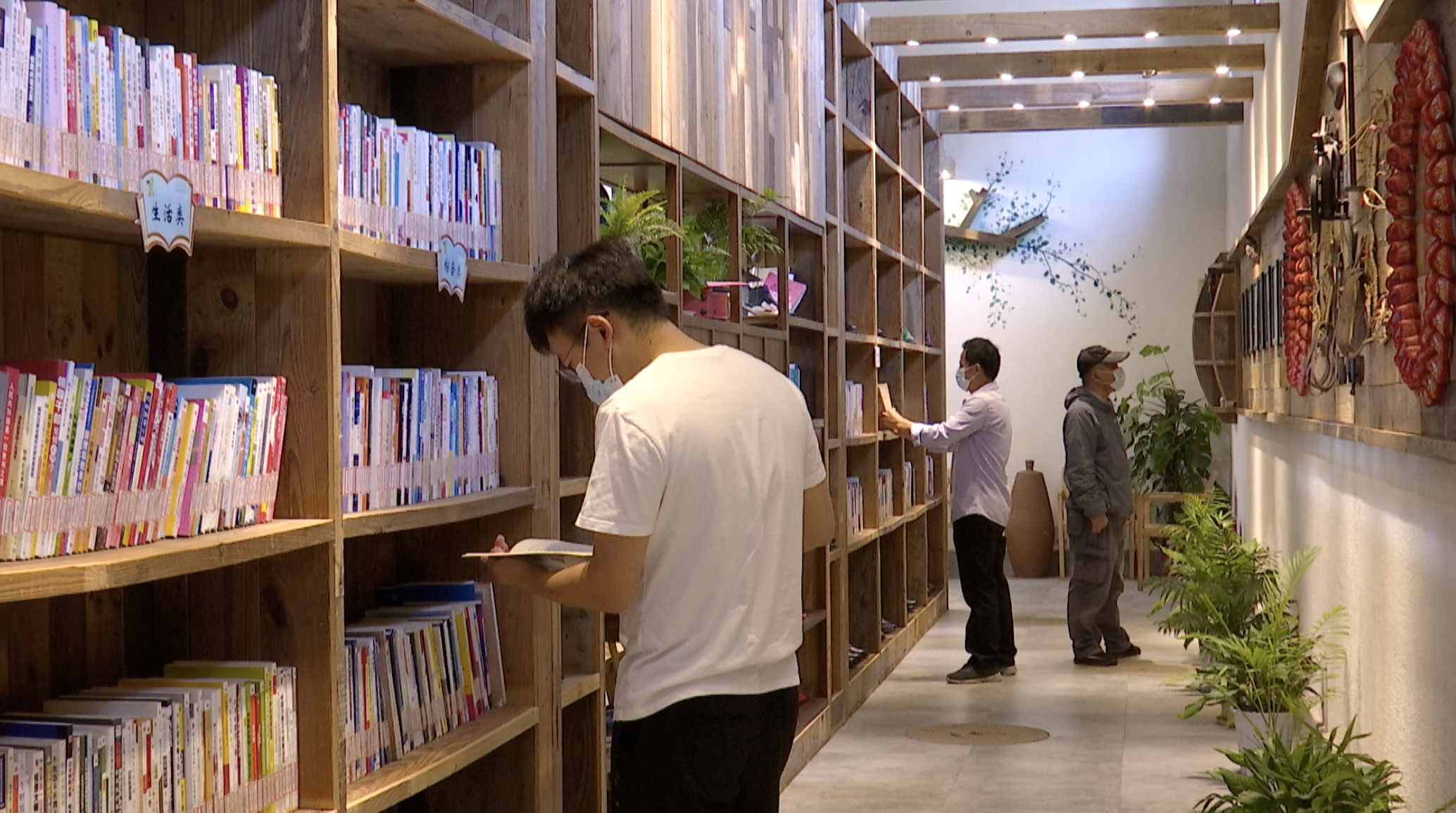 这个农家书屋，成了村民家门口的“文化加油站”