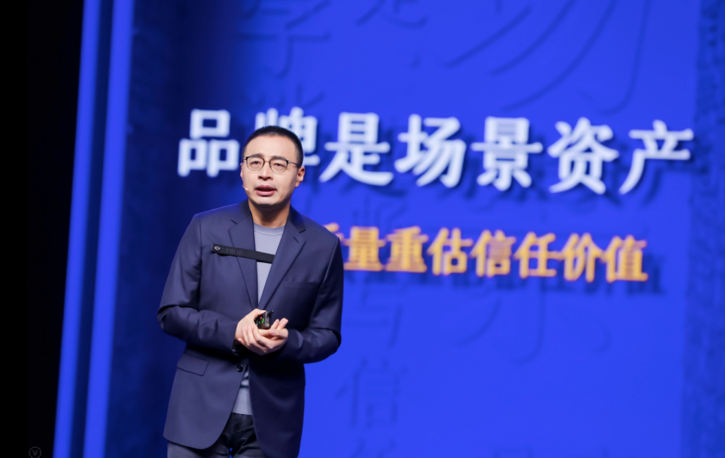 《預(yù)見2022吳曉波年終秀：在順應(yīng)中轉(zhuǎn)型，在抵抗中成長》