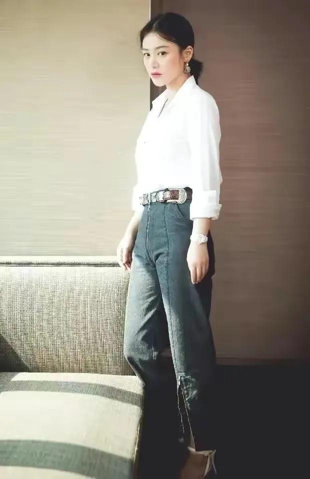 马思纯嫣然一笑