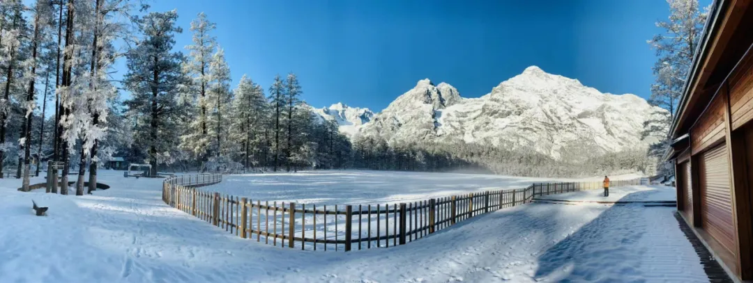 在云南丽江就能感受“北国风光”,2小时即达,春节假期开启赏雪玩冰模式吧
