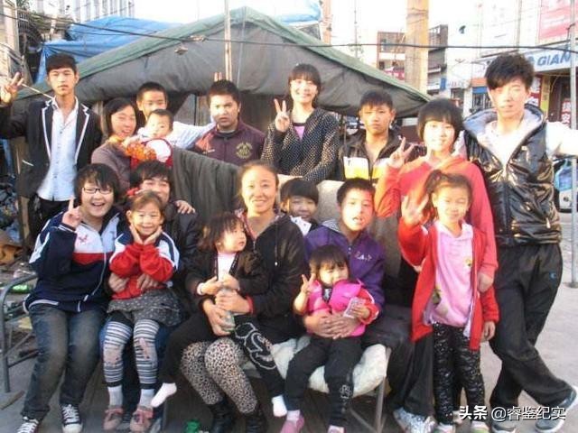 十大感动人物李利娟，卖掉别墅收养孤儿，背地里却靠孤儿敲诈敛财