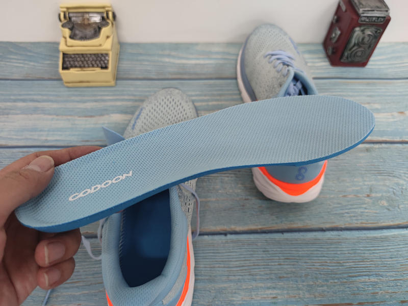 跑鞋刮起轻运动时尚风，咕咚F1健跑鞋体验