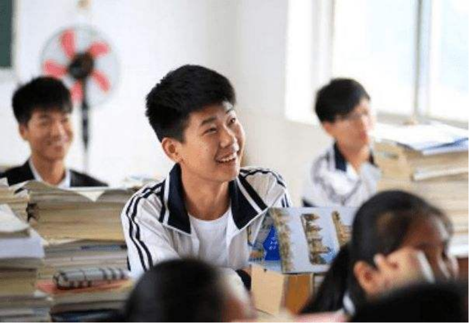 高考迎来调整，若是有“3类身份”的考生，可能没资格参加高考