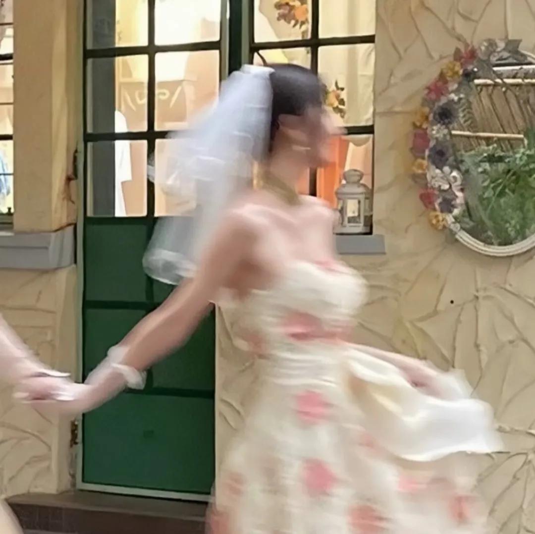 文案‖“直到那朵花枯萎了 你才知道爱要及时"