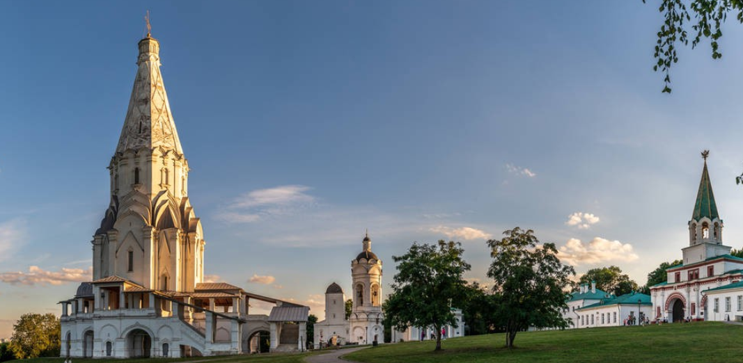 揭秘莫斯科中山大学：共产党的大学，咋还为国民党培养首批干部？