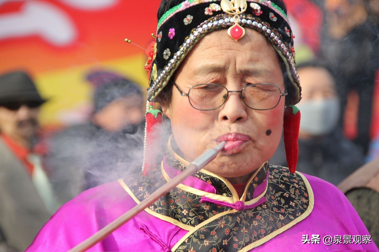 关于中国戏曲文化的脸谱经典说说配图「伤感」中国盛产媒婆.