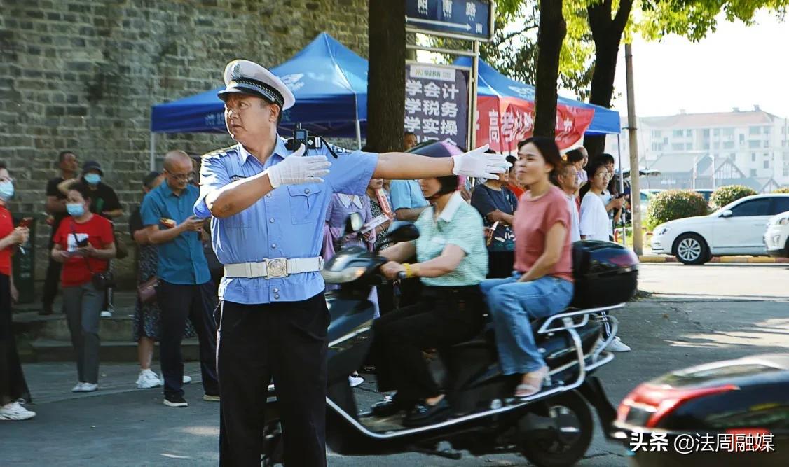 澧县交警全警上路 倾力护航2022年高考