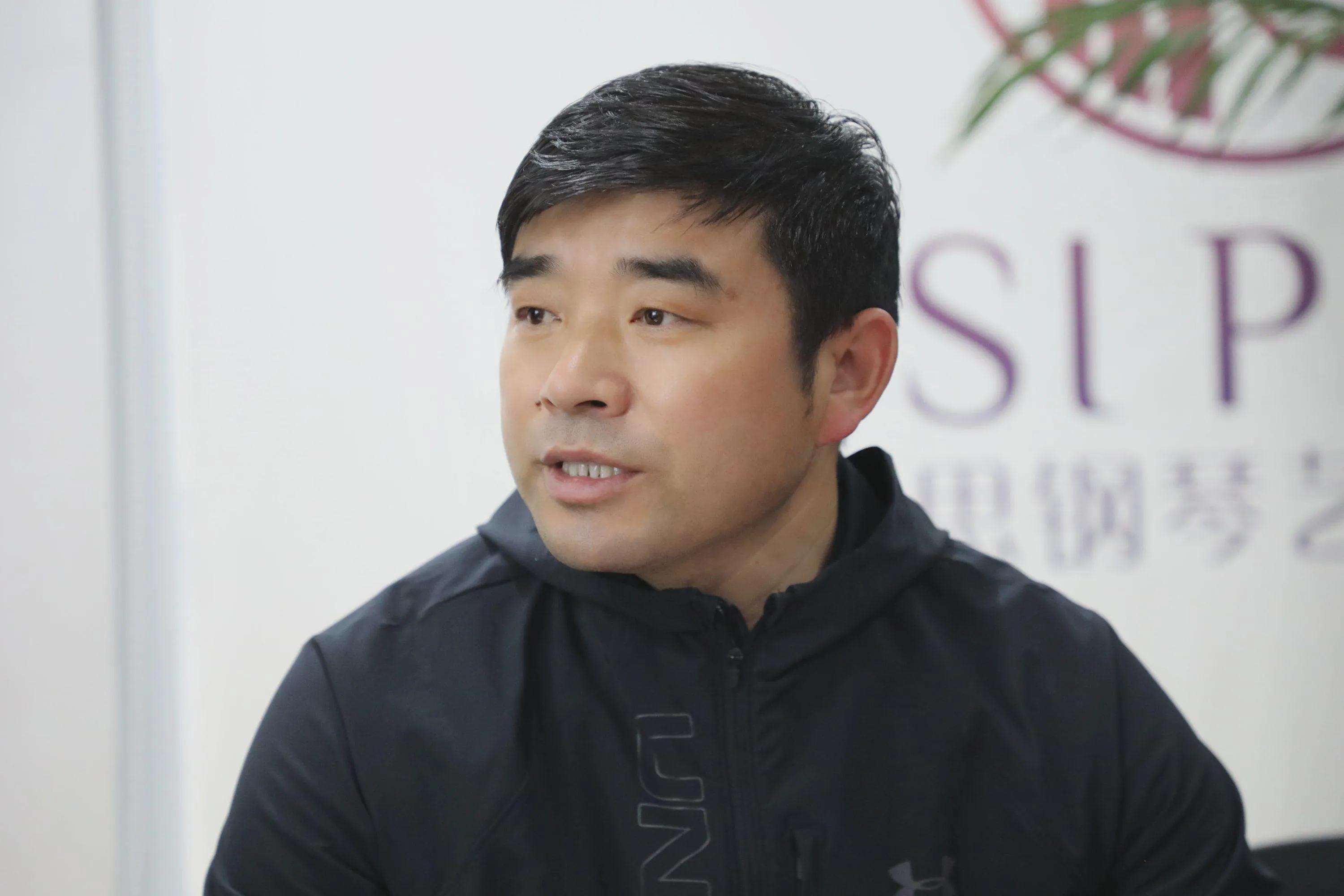 黄淮学院校友会“黄淮一家亲”系列走访活动走进陆思钢琴艺术学校