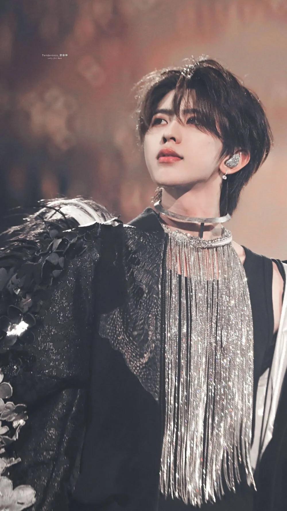 央视点名批评蔡徐坤，面对大力度的整治他会不会凉凉