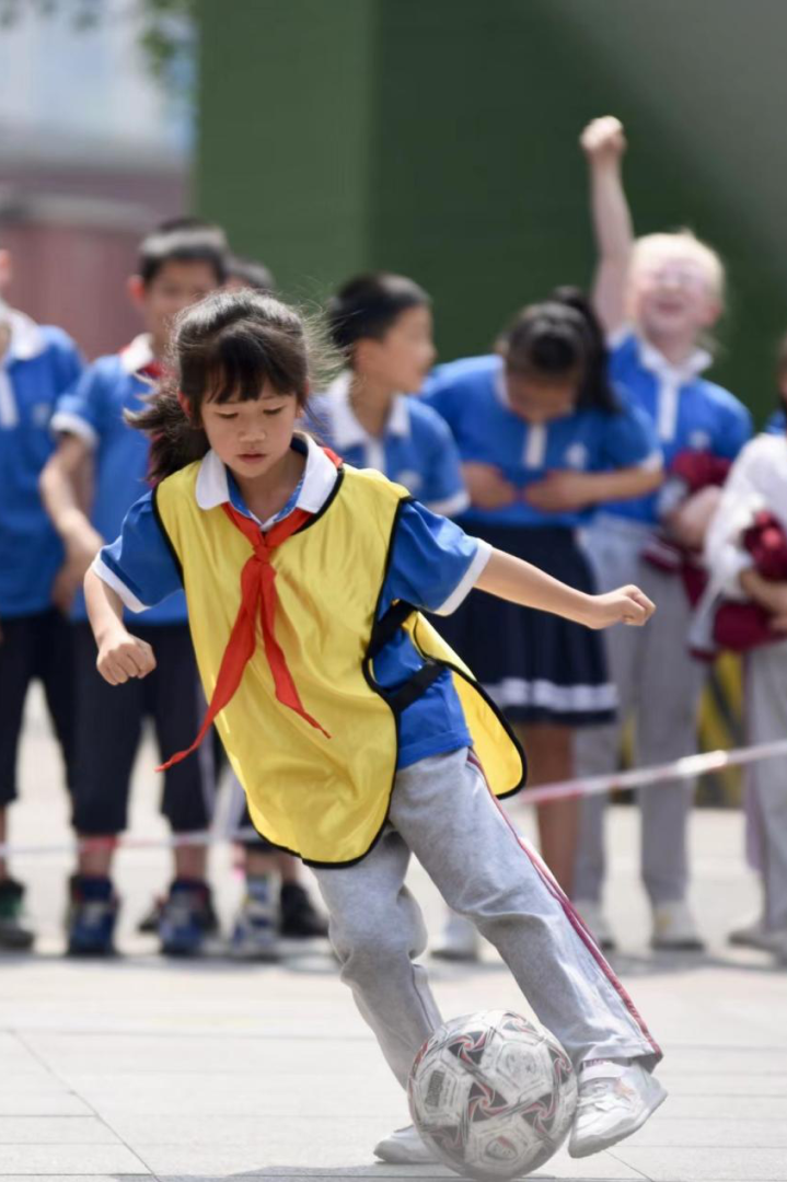 阳光体育 快乐足球｜棠小（南区）举行2022体育节足球技巧挑战赛