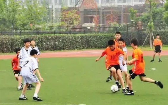 若把足球纳入高考，海淀妈妈将挑起“大梁”？官方回应来了