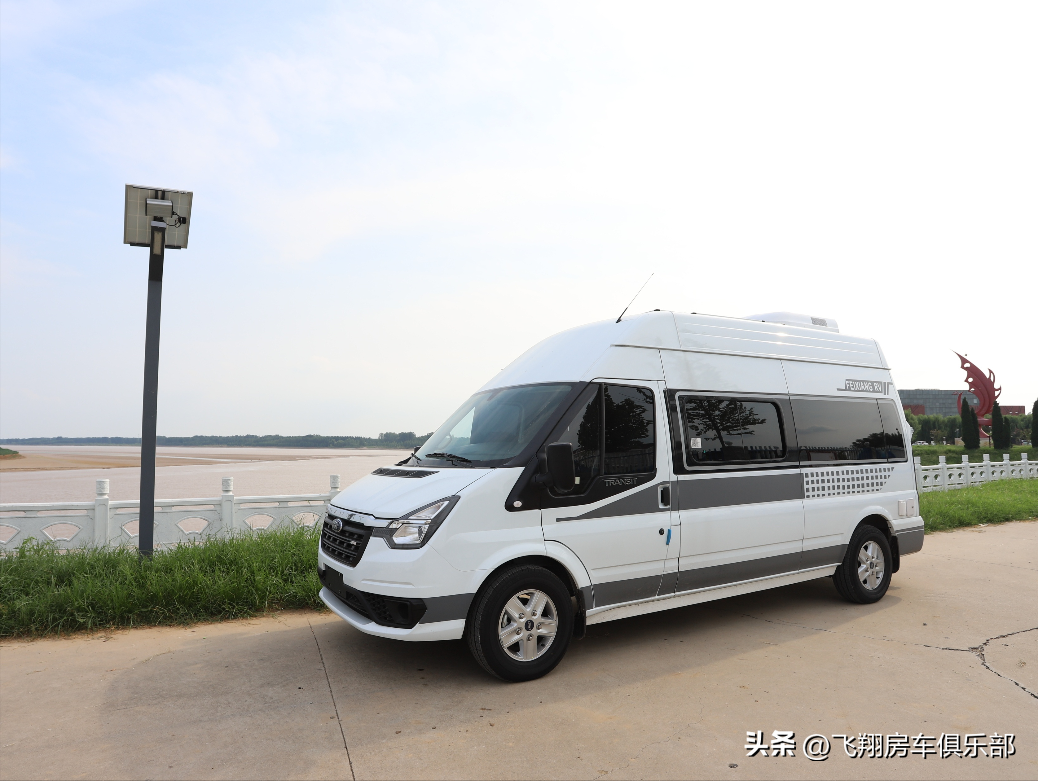 挑战全网最轻房车！户外越野风+帆布吊柜，造型百变“大玩具”