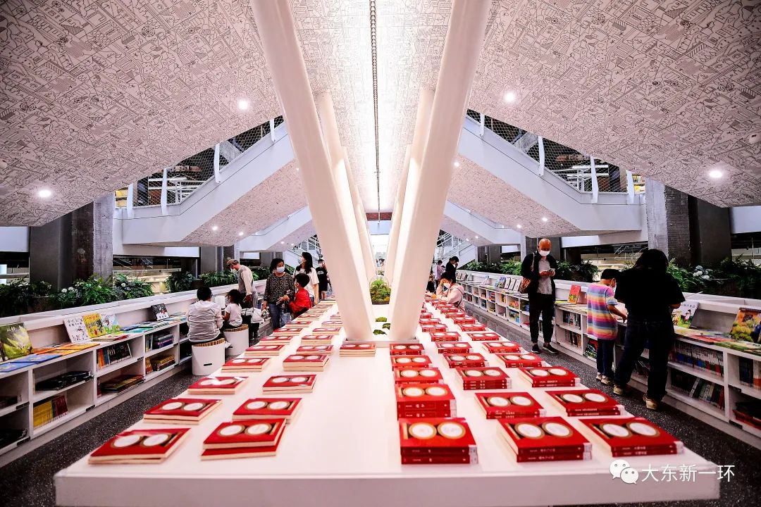 沈阳首座梦幻森林书房—大东区“时代文仓”城市书房正式开放