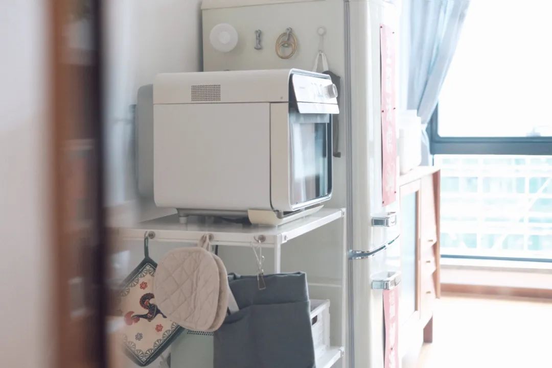 杭州女主的30㎡小家走红，衣帽间、大浴缸一样不差，太会布置了