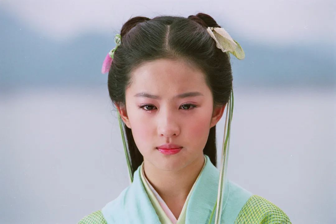 百年一遇的骨相和如玉的自然五官,刘亦菲重回古装价值巅峰 - 114知识