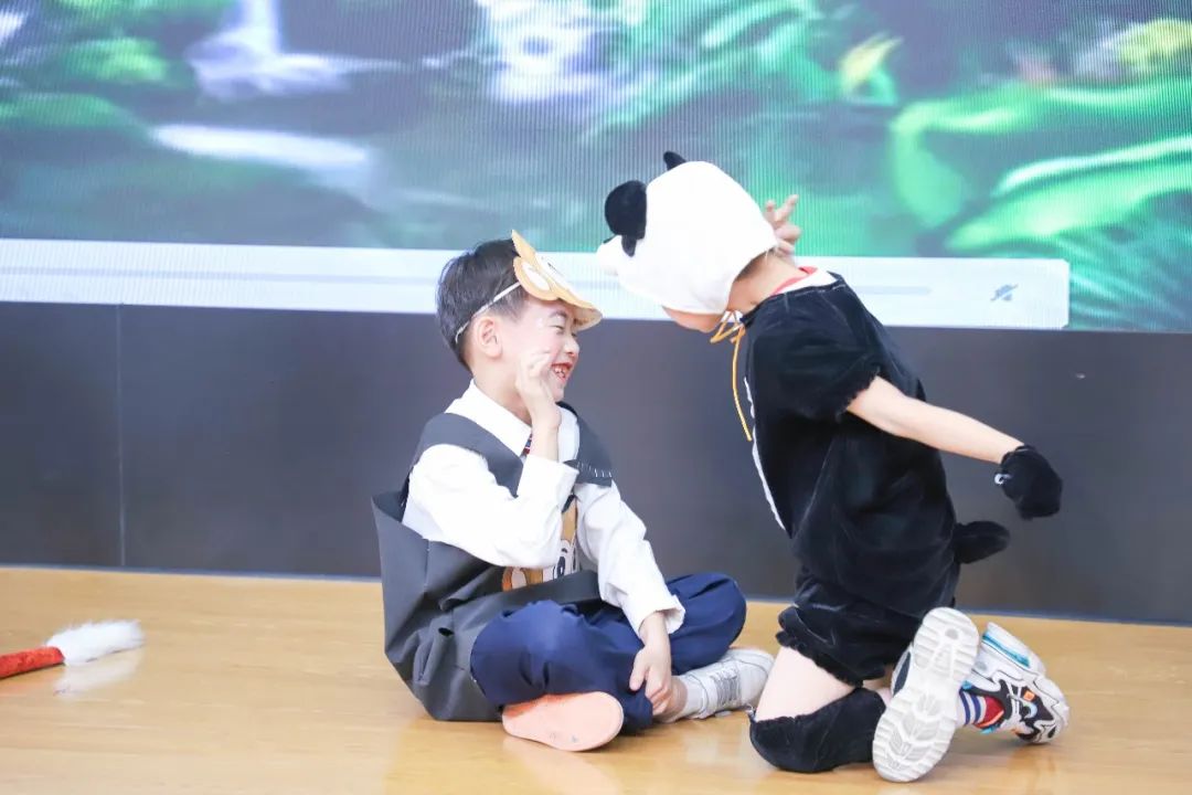 花田花绽，阅读悦心｜双流区黄甲小学举行读书节之阅读表演赛