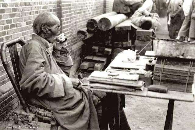 1930年山东小伙高考作文只写28个字,数学交白卷,校长看后录取了他