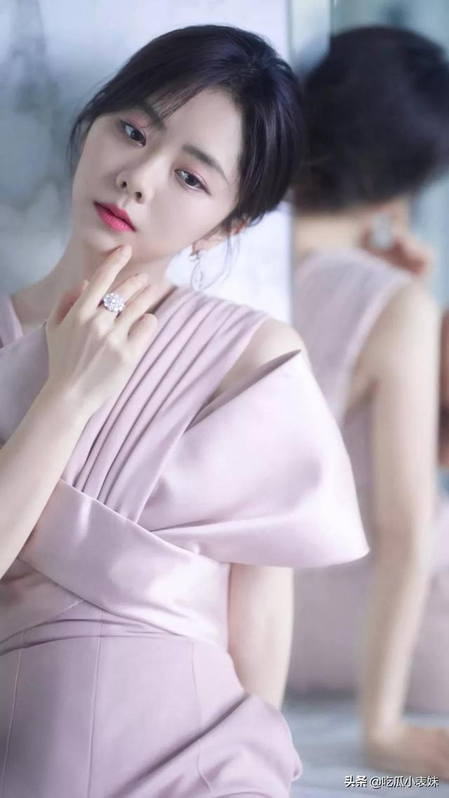 “氧气少女”谭松韵，清纯甜美温柔可人