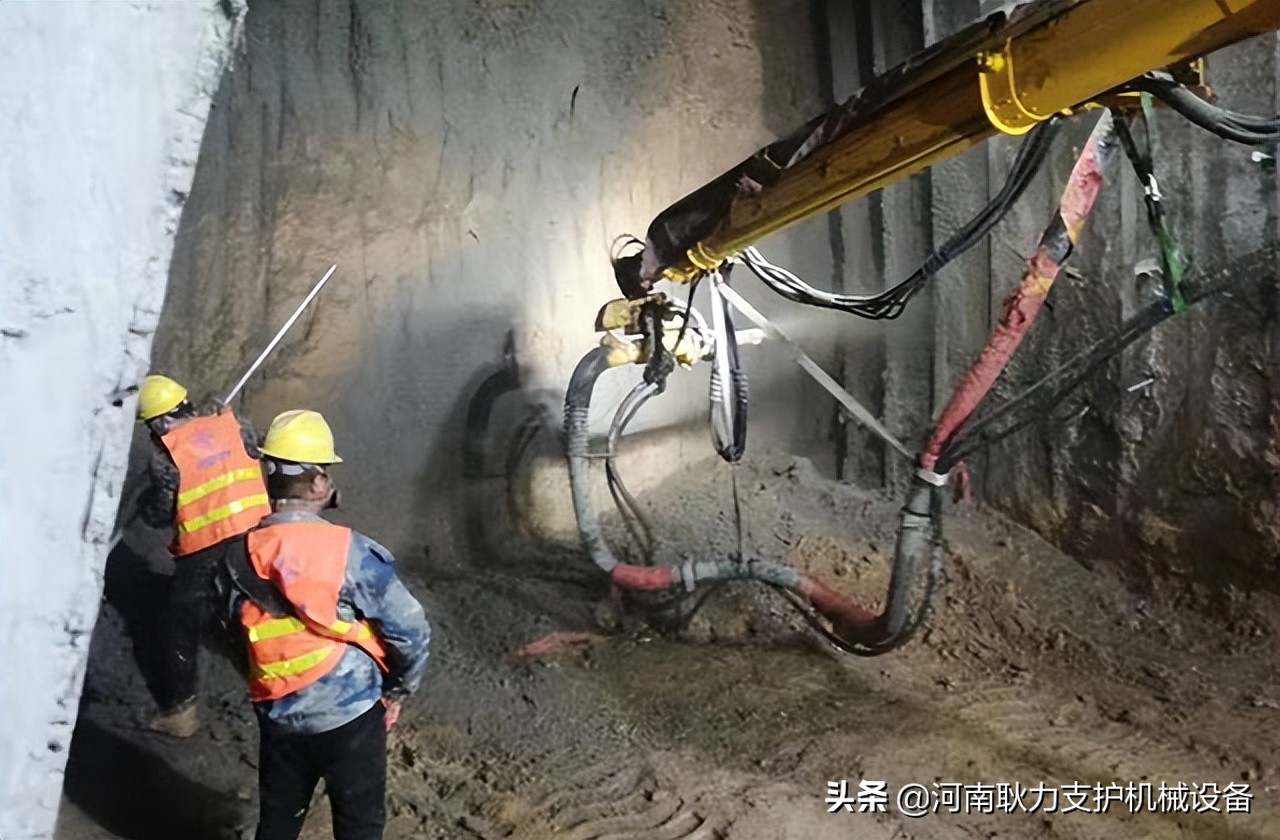 隧道智能混凝土喷浆机器人代替人工喷浆作业已成为发展趋势