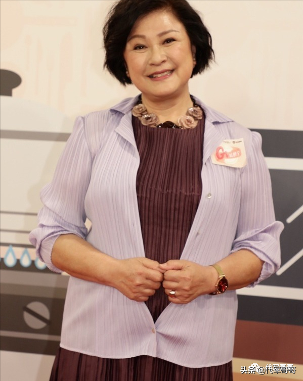 一婚嫁著名导演，二婚嫁脑科医生，如今73岁的婚姻生活很幸福