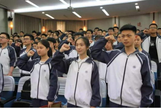 有关部门下发文件，私立学校迎来新挑战，家长或不再择校焦虑