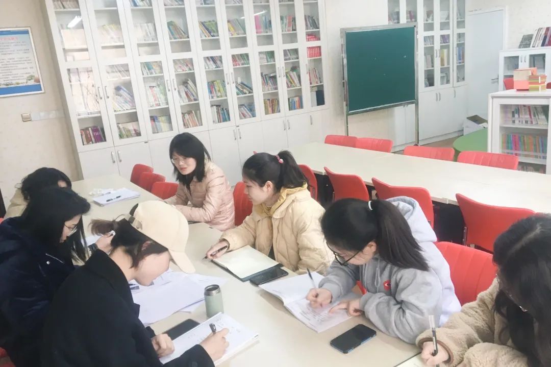 特教资源中心和特教校开展“与书香为伴 助力专业成长”读书活动