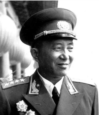 开国十大将在红军时期都担任过什么职务，谁的职务最高