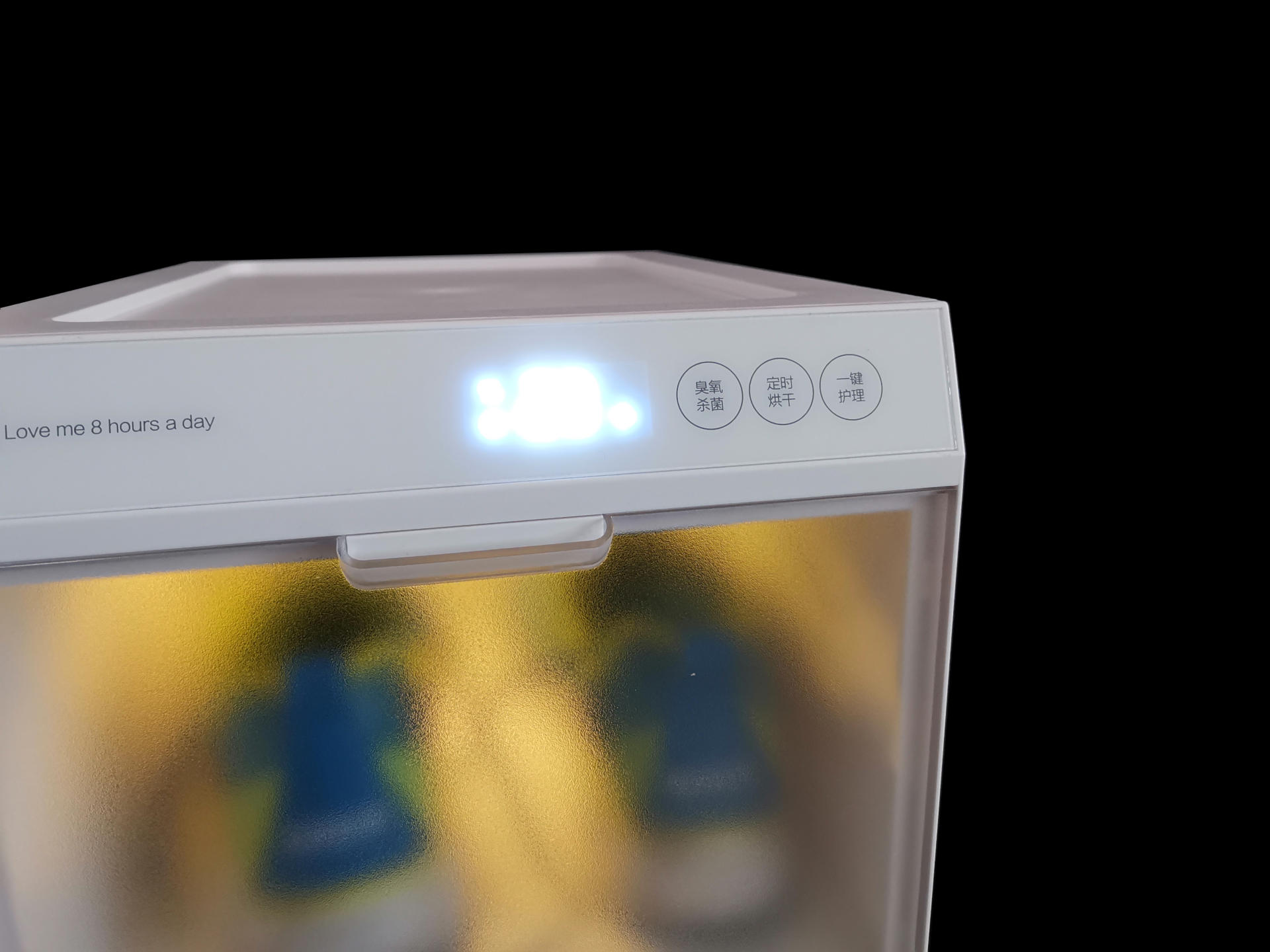 呵护鞋子有妙招，烘干除菌8H智能鞋盒一键搞定