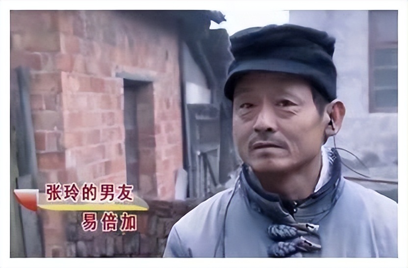 美女大学生失恋后精神失常，与五旬拾荒男生下孩子，母亲：造孽