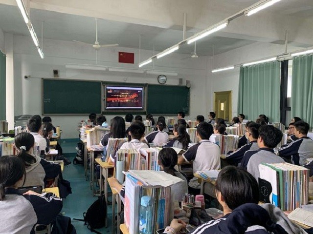 中国养虎第一村，曾经是当地的金字招牌，如今村民：养不起扔不掉