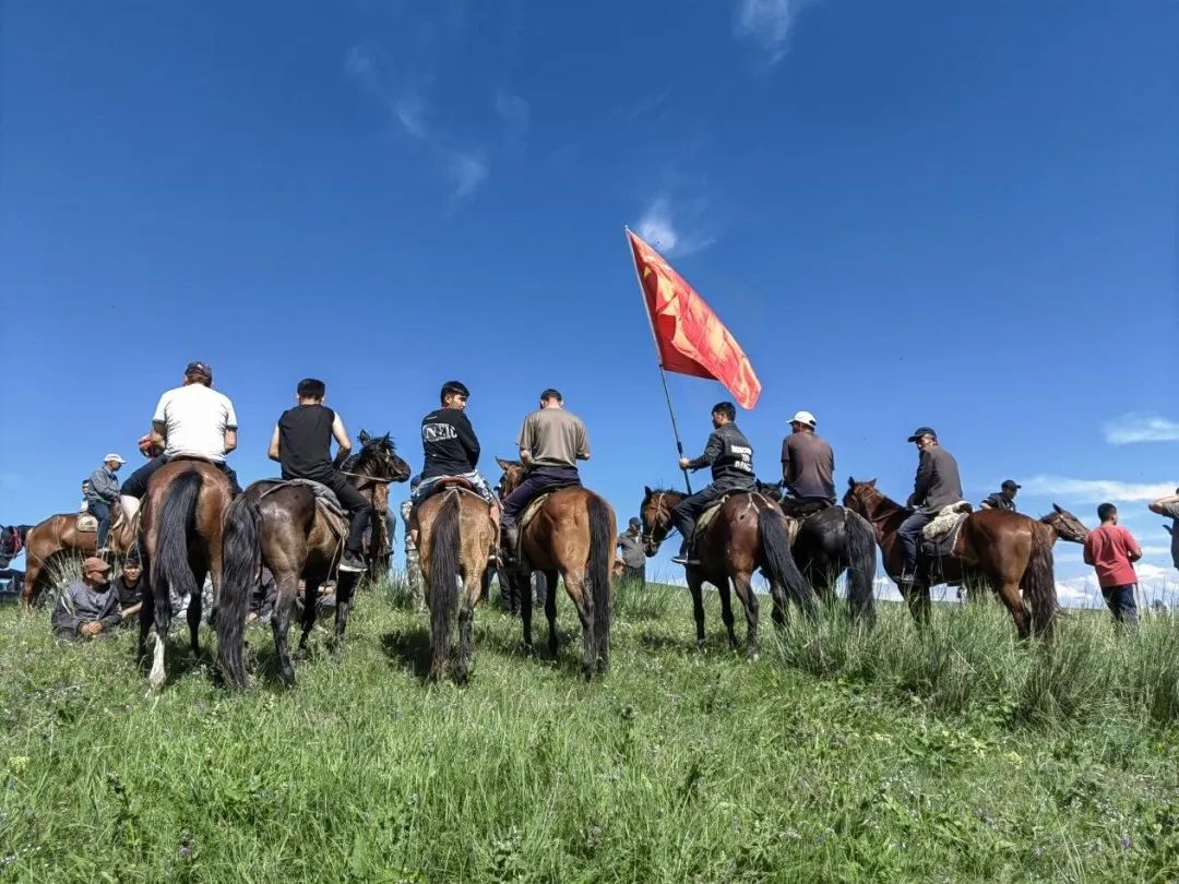 新疆兵团四师七十七团：“马背游戏”助推旅游发展