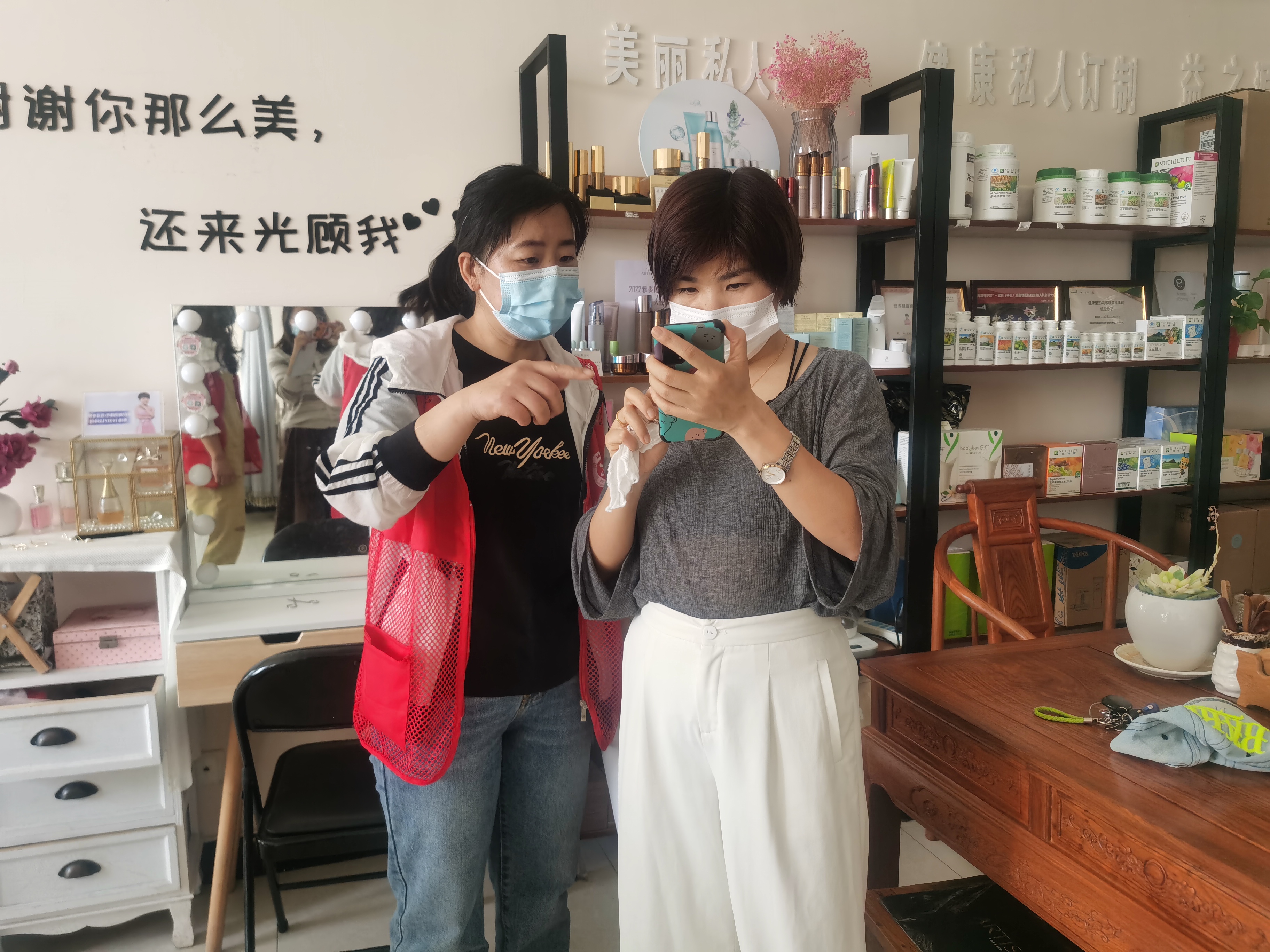 上街中心路街道：推进“场所码”全覆盖 为疫情防控添把“安全锁”