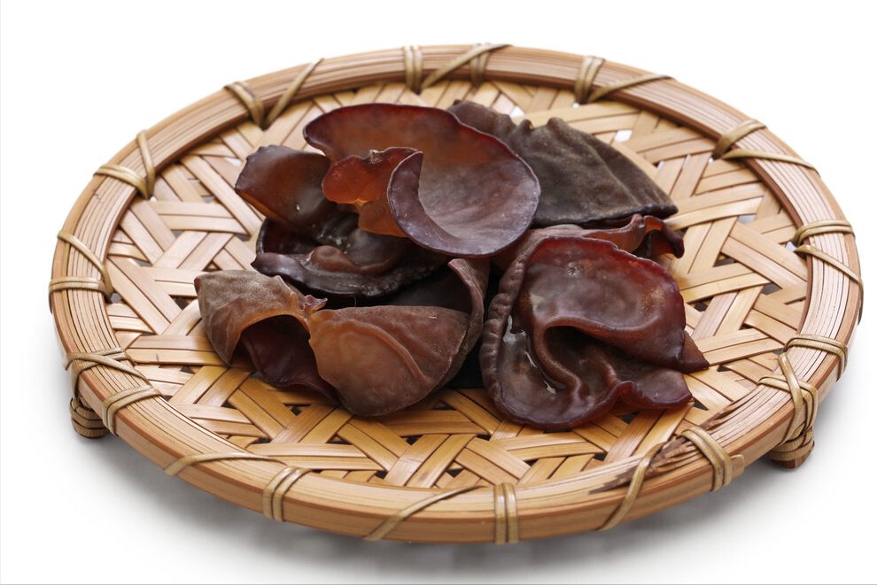 初春，菜市场5种蔬菜别乱买，菜贩自己都很少吃，顾客却经常买