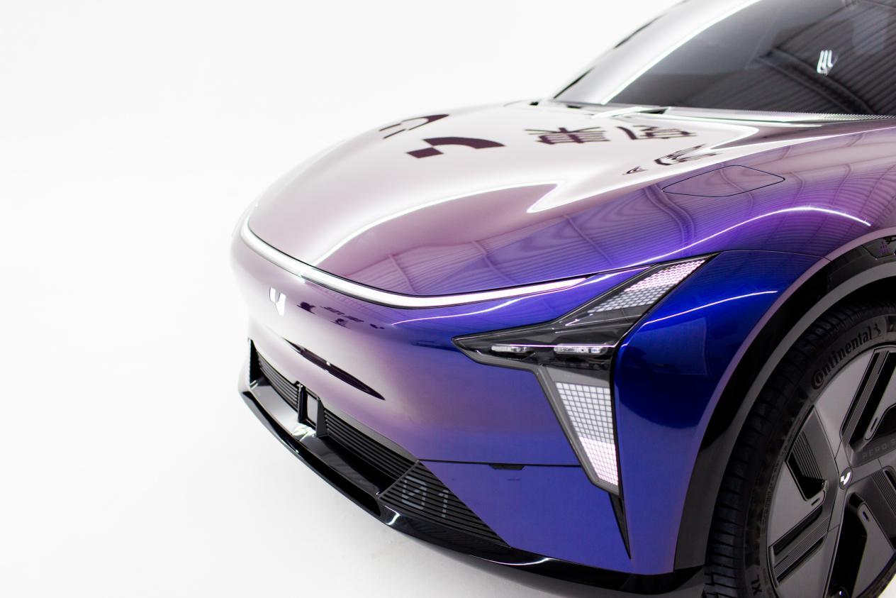 百度旗下第一款车来了！静态体验集度ROBO-01概念车