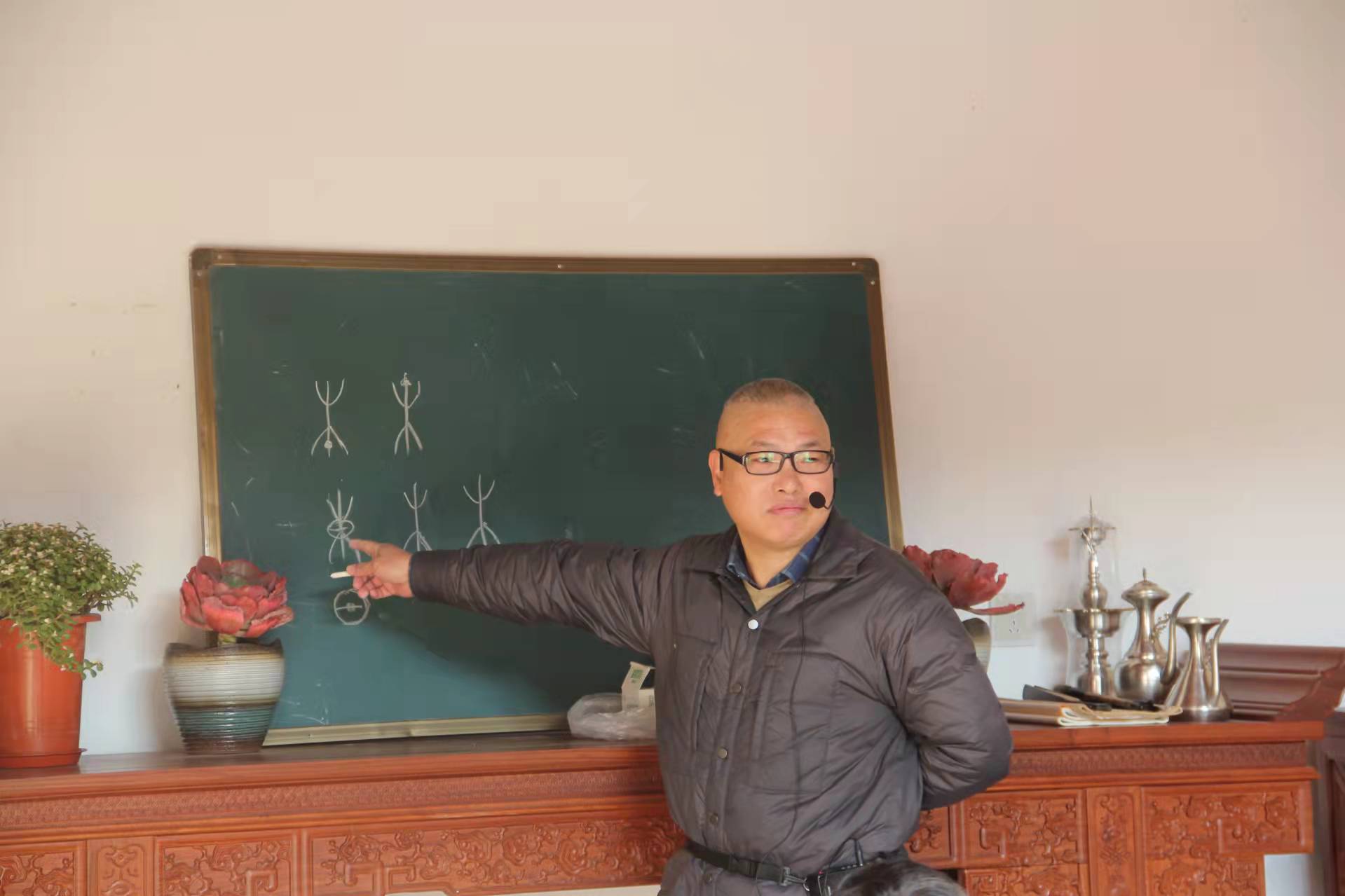 芝英小学冬季研学活动走进芝英古镇天行私塾