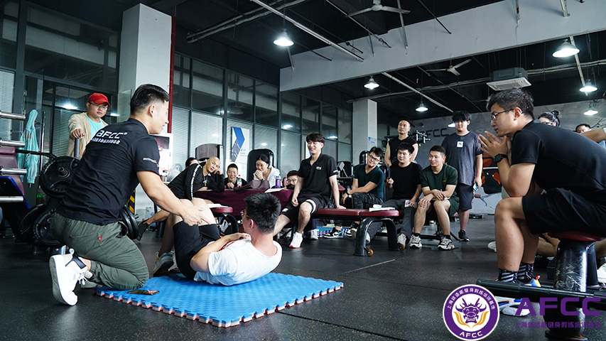 私人教练培训班（私人教练培训大概需要多少钱呢）