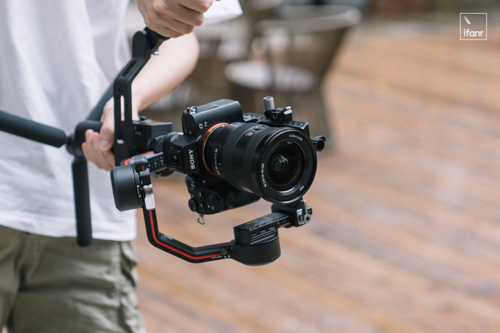 DJI RS3 体验：变强了？变得更好用了