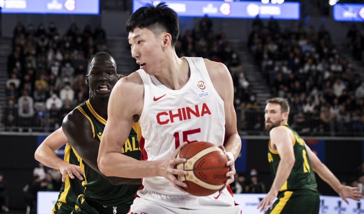 nba为什么10号比赛视频(下午4:40！央视更新赛程，男篮比赛直播有变化！周琦需要更多帮手)