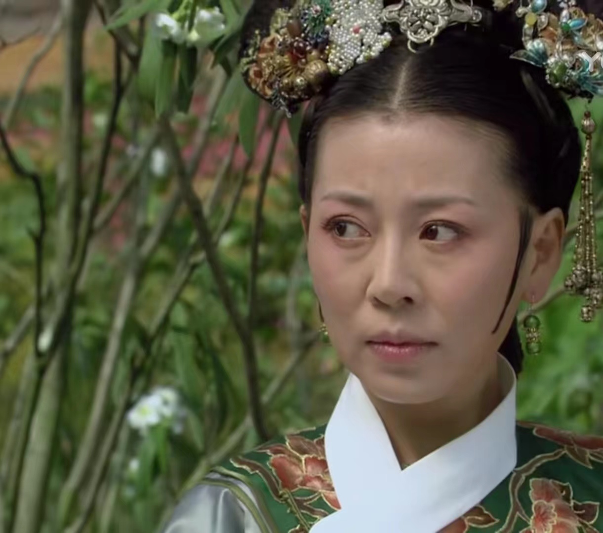 《甄嬛传》：为何蠢笨的齐妃能顺利生下三阿哥，还稳坐妃位多年？