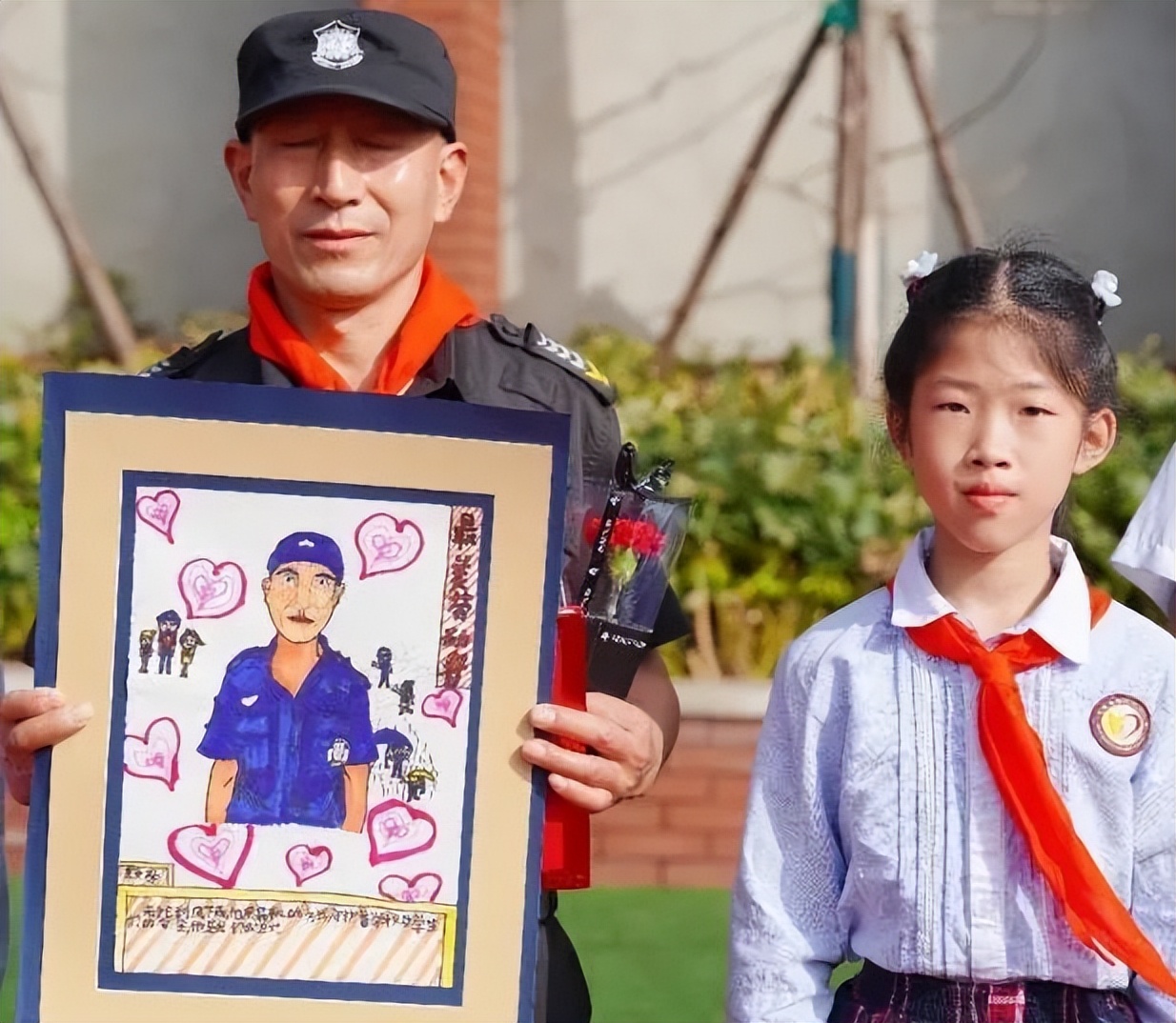 成都高新区中和小学开展“五一致敬最美劳动者”主题活动