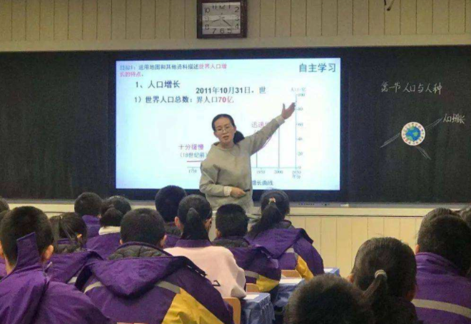 上海震旦学院被注销？一位老师毁了一所学校？学校回应叫人想笑