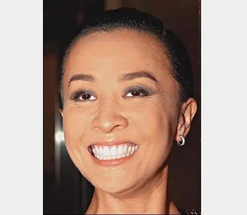 明星百年难得一见的滑稽照。真实的男神女神还不如镜子里的你