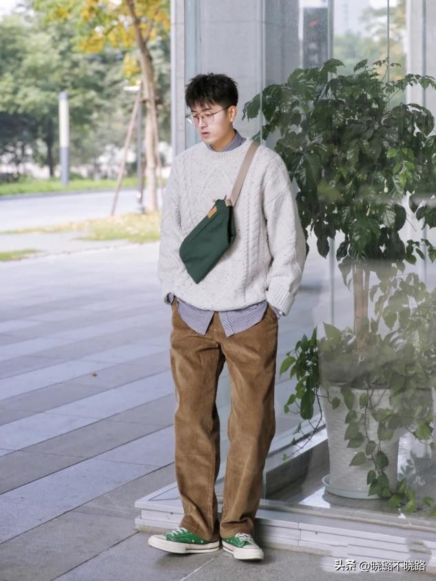 身高不到180的男生，少穿这3双鞋吧！邋遢显矮，不招女生喜欢