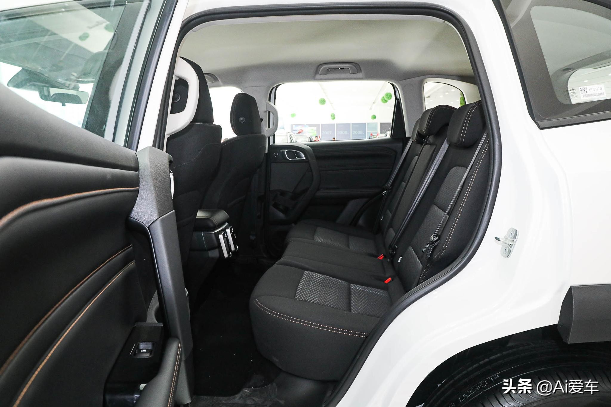 便宜城市越野SUV，大空间满足家用，增压低油耗，带你看哈弗大狗