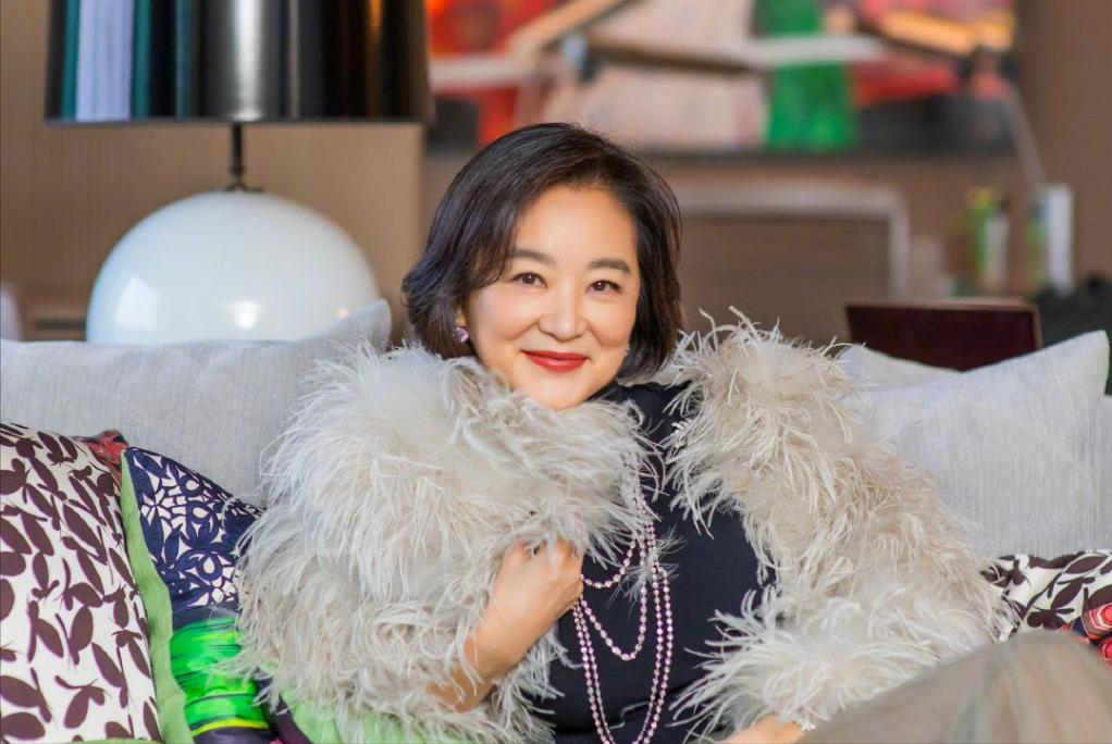 林青霞9亿豪宅如迷宫，房间安装防弹玻璃，致灭火困难连烧8小时