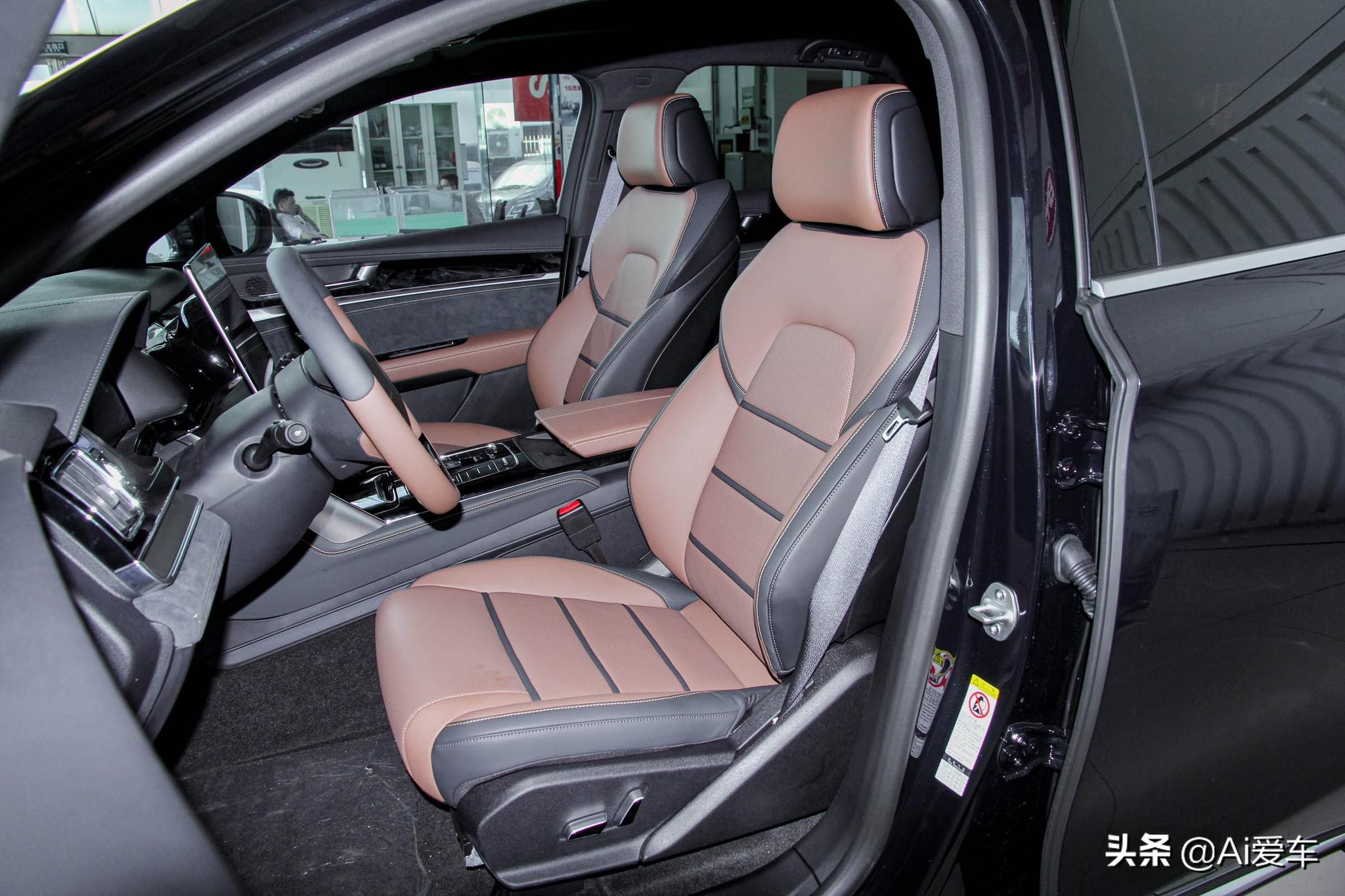 2.0T油耗1.8L带四驱，低价自动挡大7座家用SUV，带你看比亚迪唐DM