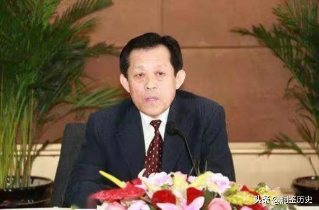 18年“大老虎”被打下马，退休时名下有房产2714套，敛财上百亿元