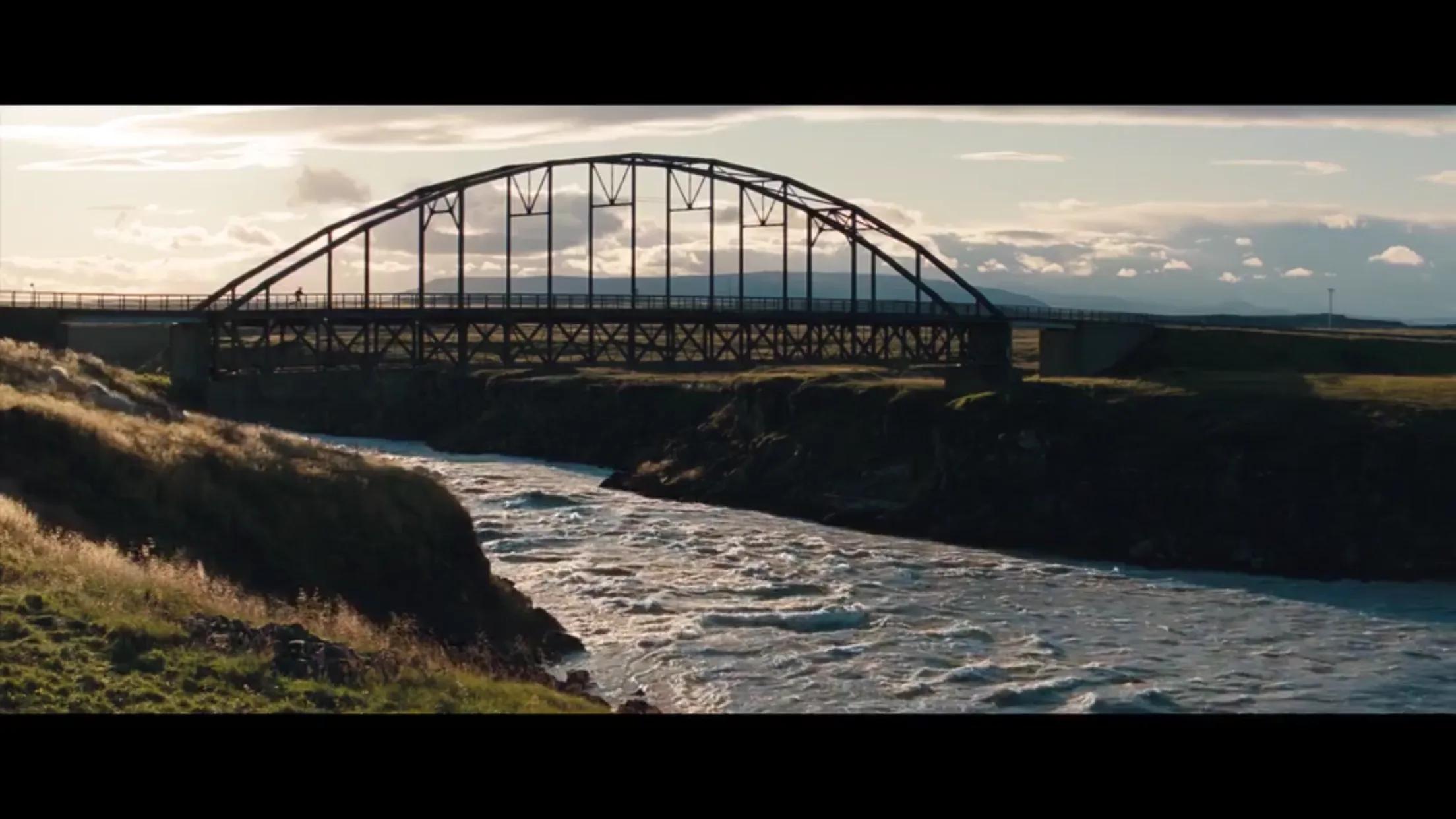 电影 白日梦想家 曾梦想仗剑走天涯，看一看世界的繁华……